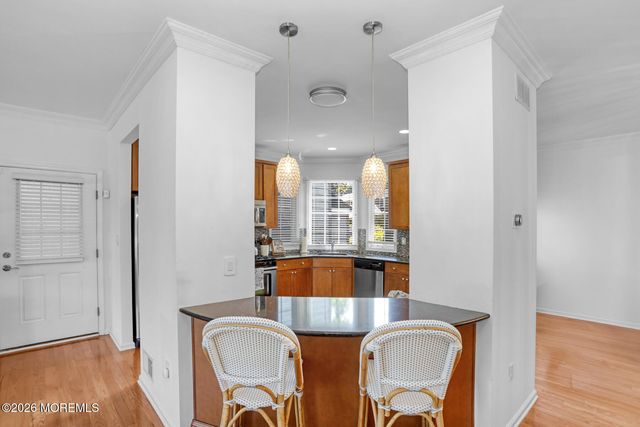 16 Mariners Bend, Brielle, NJ 08730