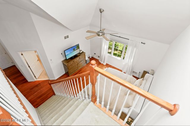 16 Mariners Bend, Brielle, NJ 08730