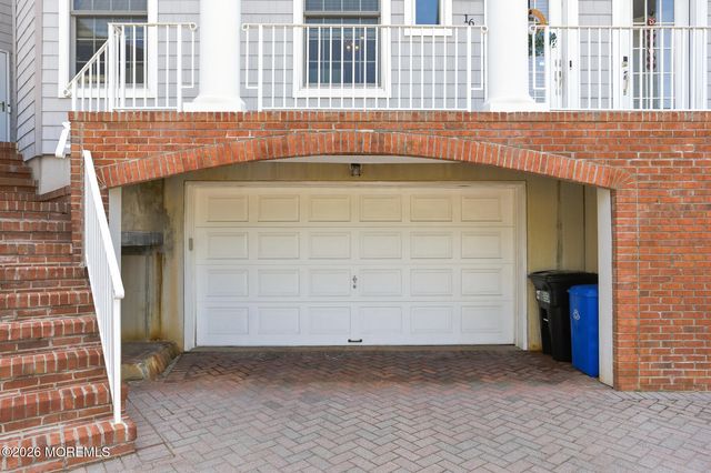 16 Mariners Bend, Brielle, NJ 08730