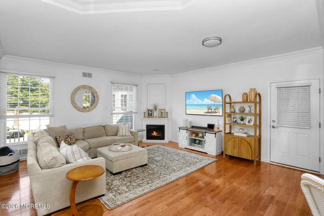 16 Mariners Bend, Brielle, NJ 08730