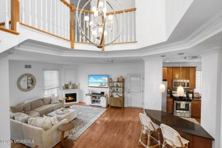 16 Mariners Bend, Brielle, NJ 08730