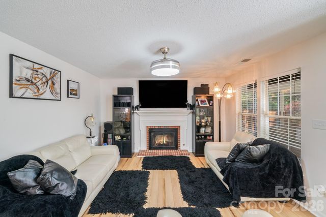 6101 Skyline Drive, Charlotte, NC 28269