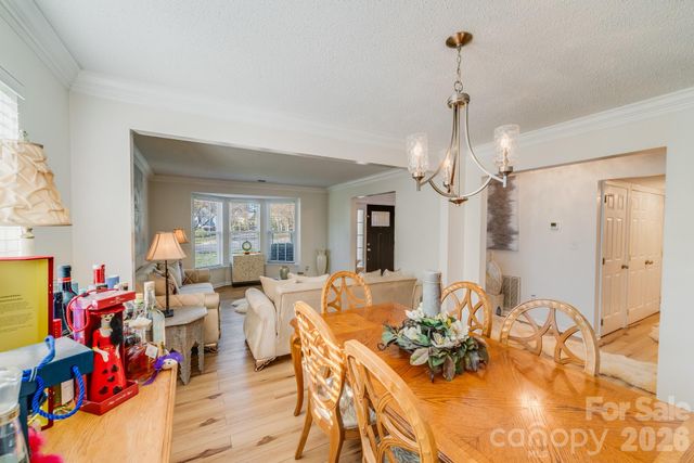 6101 Skyline Drive, Charlotte, NC 28269