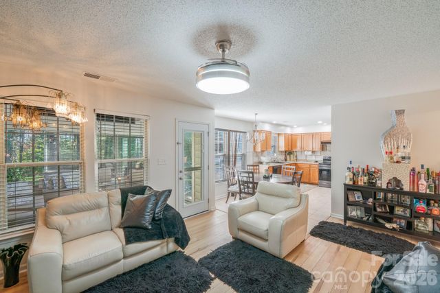 6101 Skyline Drive, Charlotte, NC 28269