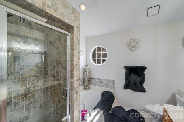 6101 Skyline Drive, Charlotte, NC 28269
