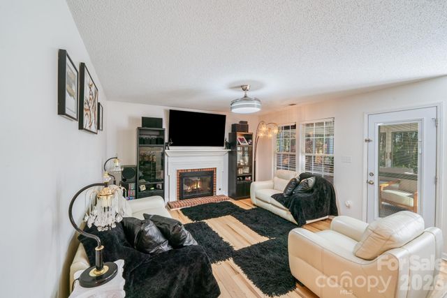 6101 Skyline Drive, Charlotte, NC 28269