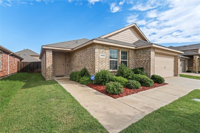 2300 Torch Lake Drive, Forney, TX 75126