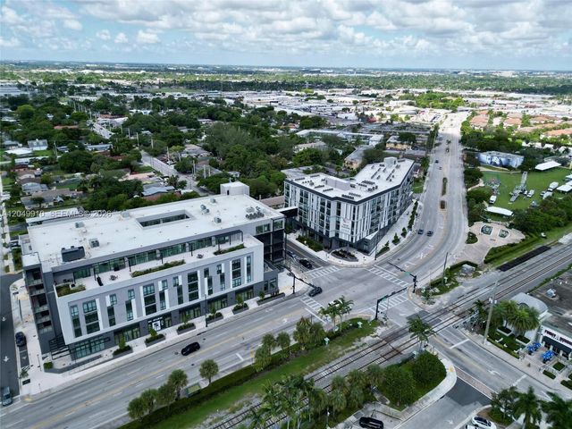 433 NW 40th Ct 1,2,3,4,5, Oakland Park, FL 33309