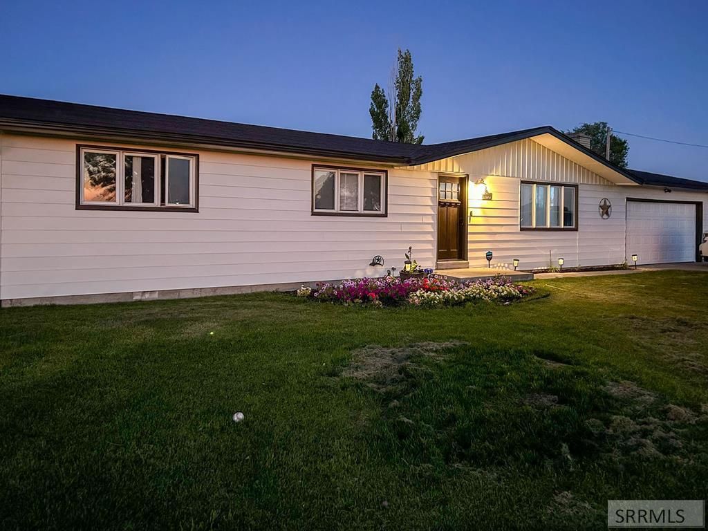 Image 1 of property listing at 524 W 100 N, Blackfoot, ID 83221