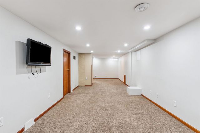 3230 Terrace Drive, Cedar Falls, IA 50613