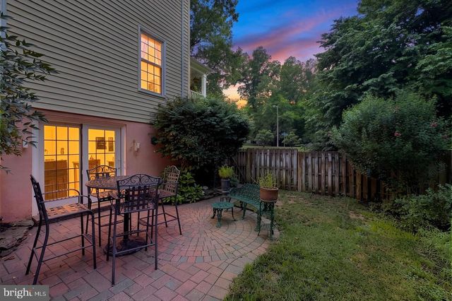 8402 UXBRIDGE CT, Springfield, VA 22151