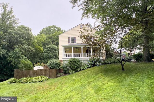 8402 UXBRIDGE CT, Springfield, VA 22151