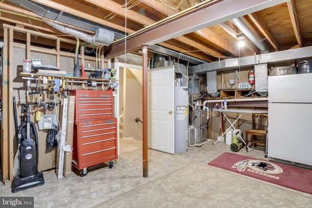 8402 UXBRIDGE CT, Springfield, VA 22151
