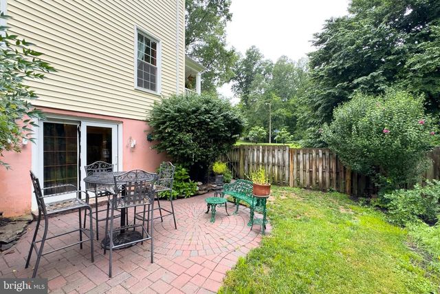 8402 UXBRIDGE CT, Springfield, VA 22151