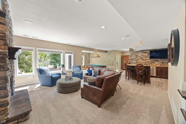 3965 Black Bear Pointe, Waukee, IA 50263