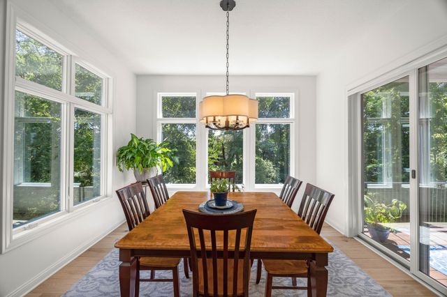 3965 Black Bear Pointe, Waukee, IA 50263