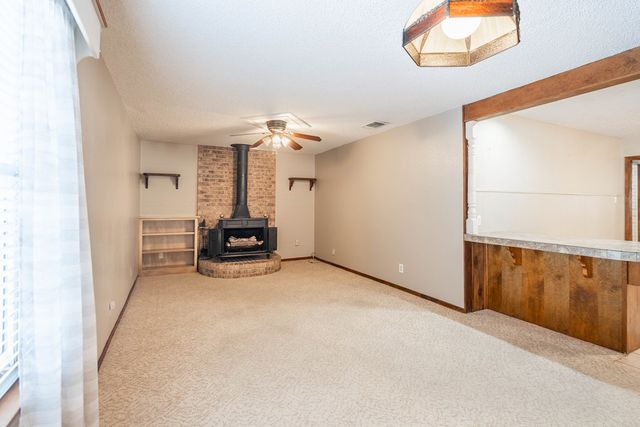 705 NE Fifth St, Andrews, TX 79714