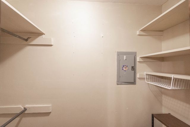 705 NE Fifth St, Andrews, TX 79714