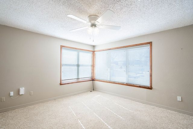 705 NE Fifth St, Andrews, TX 79714