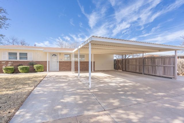 705 NE Fifth St, Andrews, TX 79714