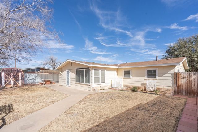 705 NE Fifth St, Andrews, TX 79714