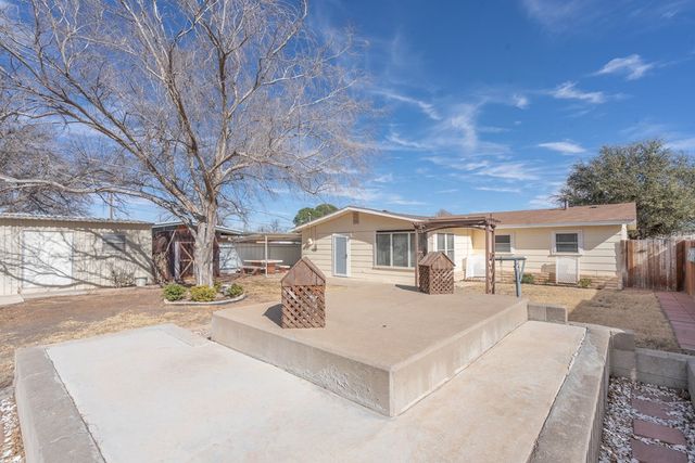 705 NE Fifth St, Andrews, TX 79714