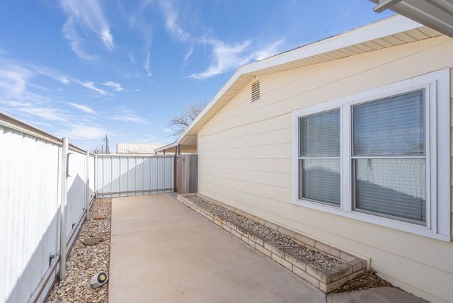 705 NE Fifth St, Andrews, TX 79714