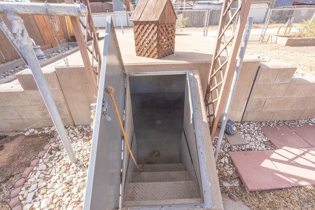 705 NE Fifth St, Andrews, TX 79714