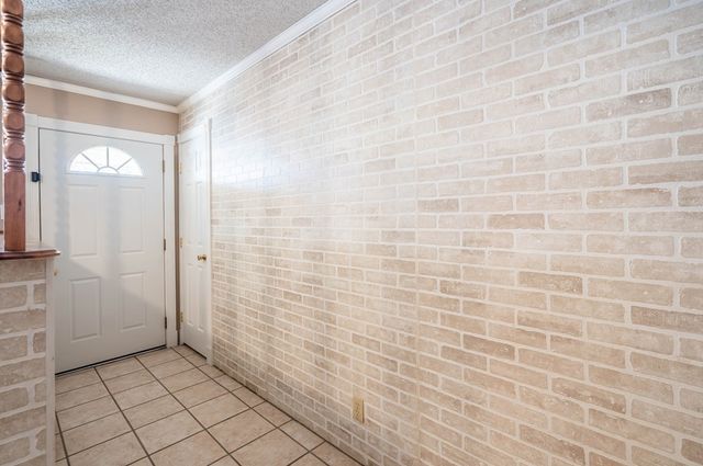 705 NE Fifth St, Andrews, TX 79714