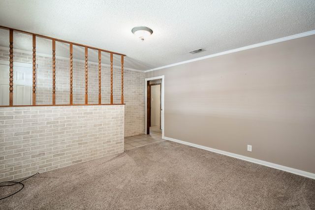 705 NE Fifth St, Andrews, TX 79714