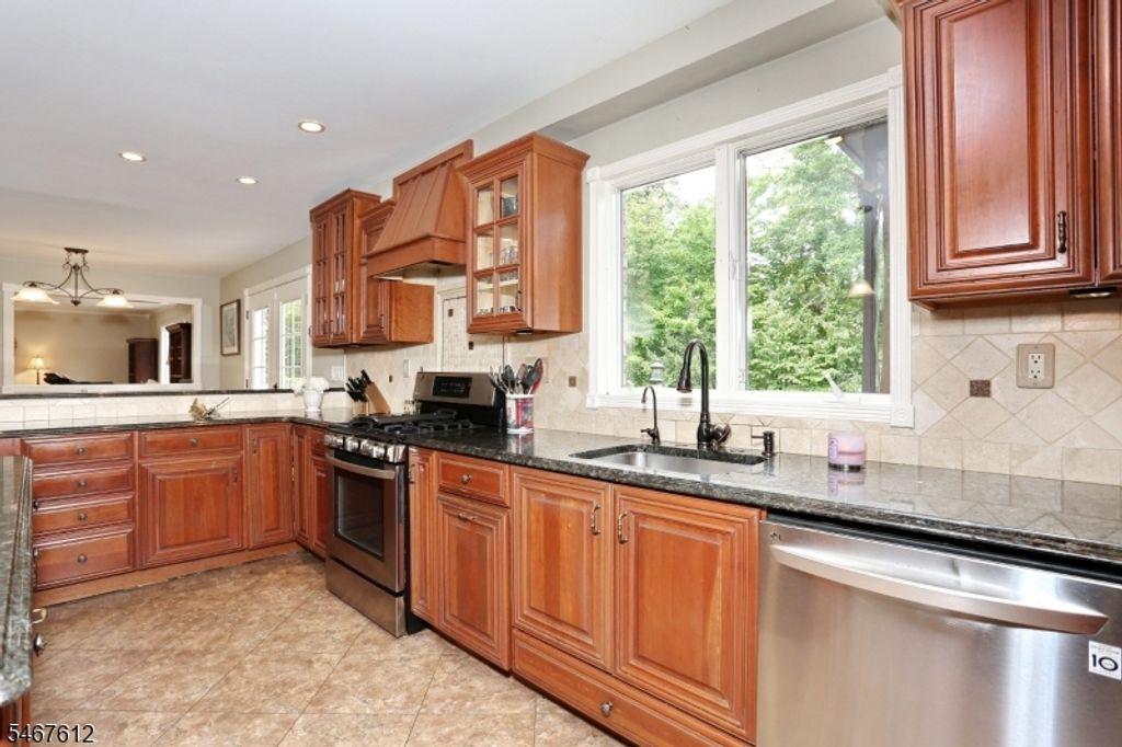 838 Iron Latch Rd, Franklin Lakes Boro, NJ 07417 — photo 4