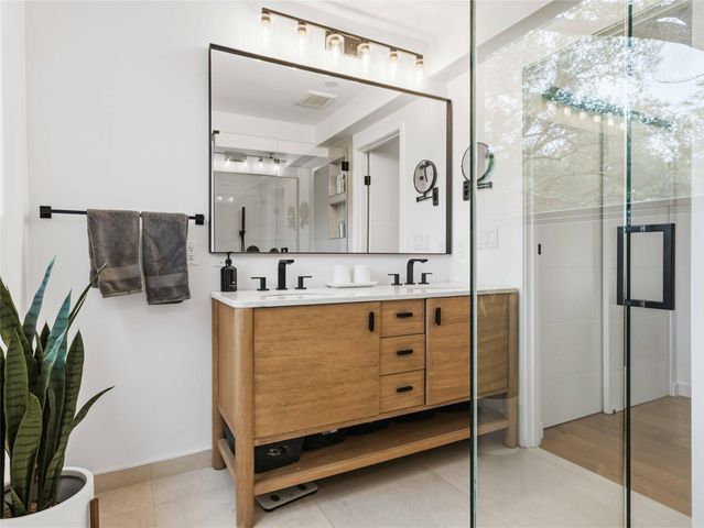 4502 Mountain Path DR, Austin, TX 78759