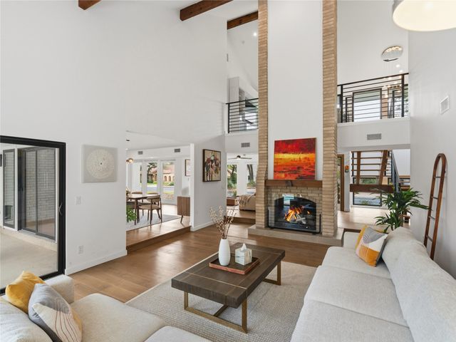 4502 Mountain Path DR, Austin, TX 78759
