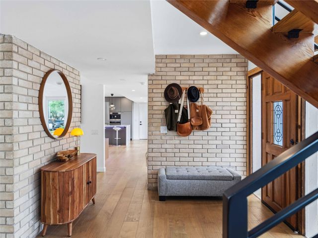 4502 Mountain Path DR, Austin, TX 78759