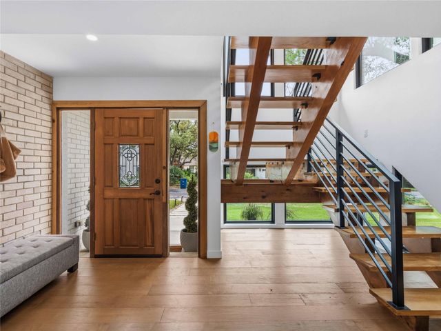 4502 Mountain Path DR, Austin, TX 78759