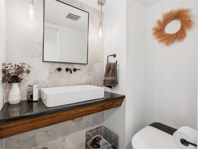 4502 Mountain Path DR, Austin, TX 78759