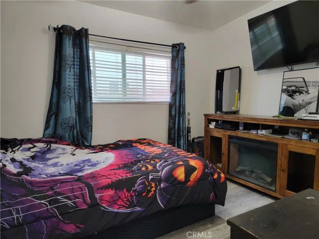 10347 Kalmia Street, Los Angeles, CA 90002