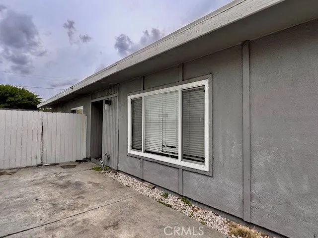 10347 Kalmia Street, Los Angeles, CA 90002