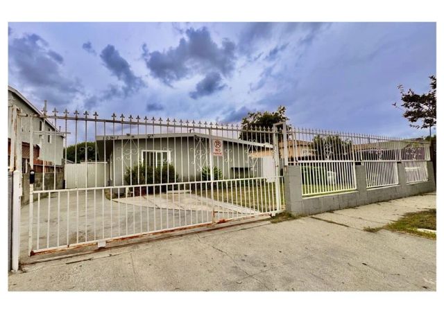 10347 Kalmia Street, Los Angeles, CA 90002