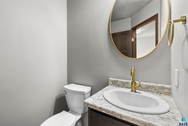 6516 W 6th Pl Place, Sioux Falls, SD 57107