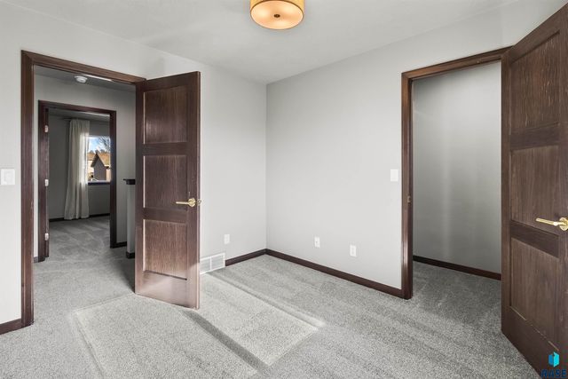 6516 W 6th Pl Place, Sioux Falls, SD 57107