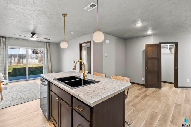 6516 W 6th Pl Place, Sioux Falls, SD 57107