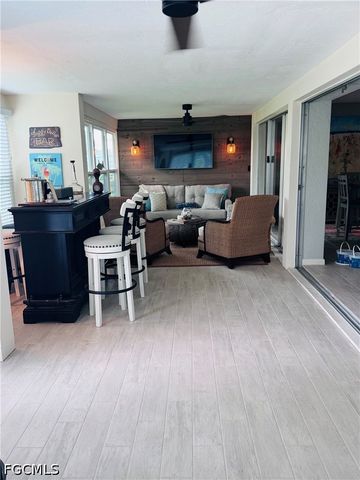5598 Boynton LN, Fort Myers, FL 33919