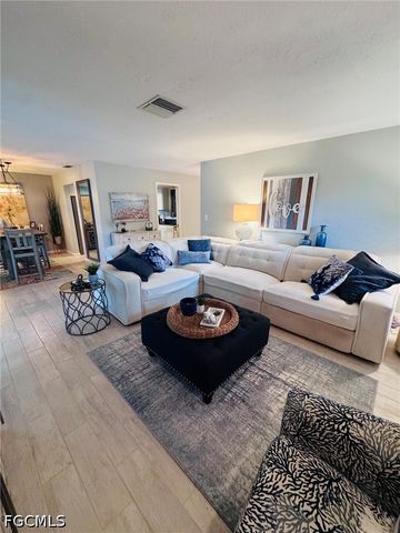 5598 Boynton LN, Fort Myers, FL 33919
