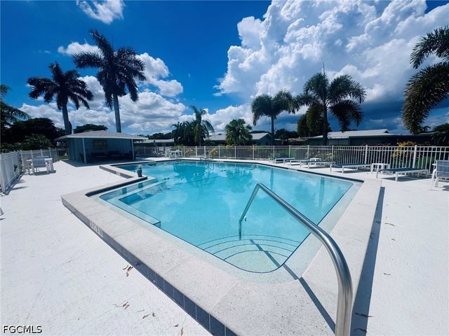 5598 Boynton LN, Fort Myers, FL 33919