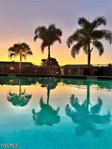5598 Boynton LN, Fort Myers, FL 33919