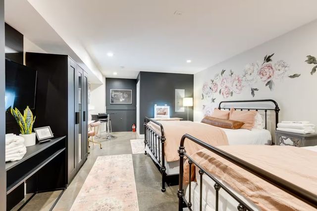 1240 2nd Ave S Apt 3, Nashville, TN 37210