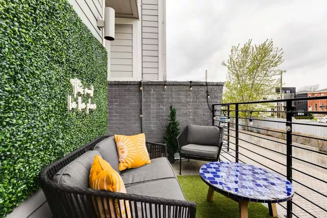 1240 2nd Ave S Apt 3, Nashville, TN 37210