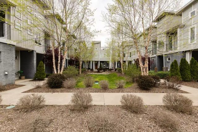 1240 2nd Ave S Apt 3, Nashville, TN 37210