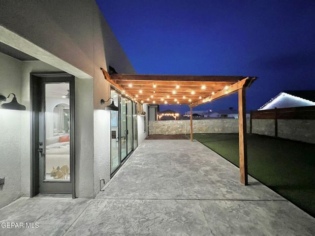 14848 Jack White Avenue, El Paso, TX 79938